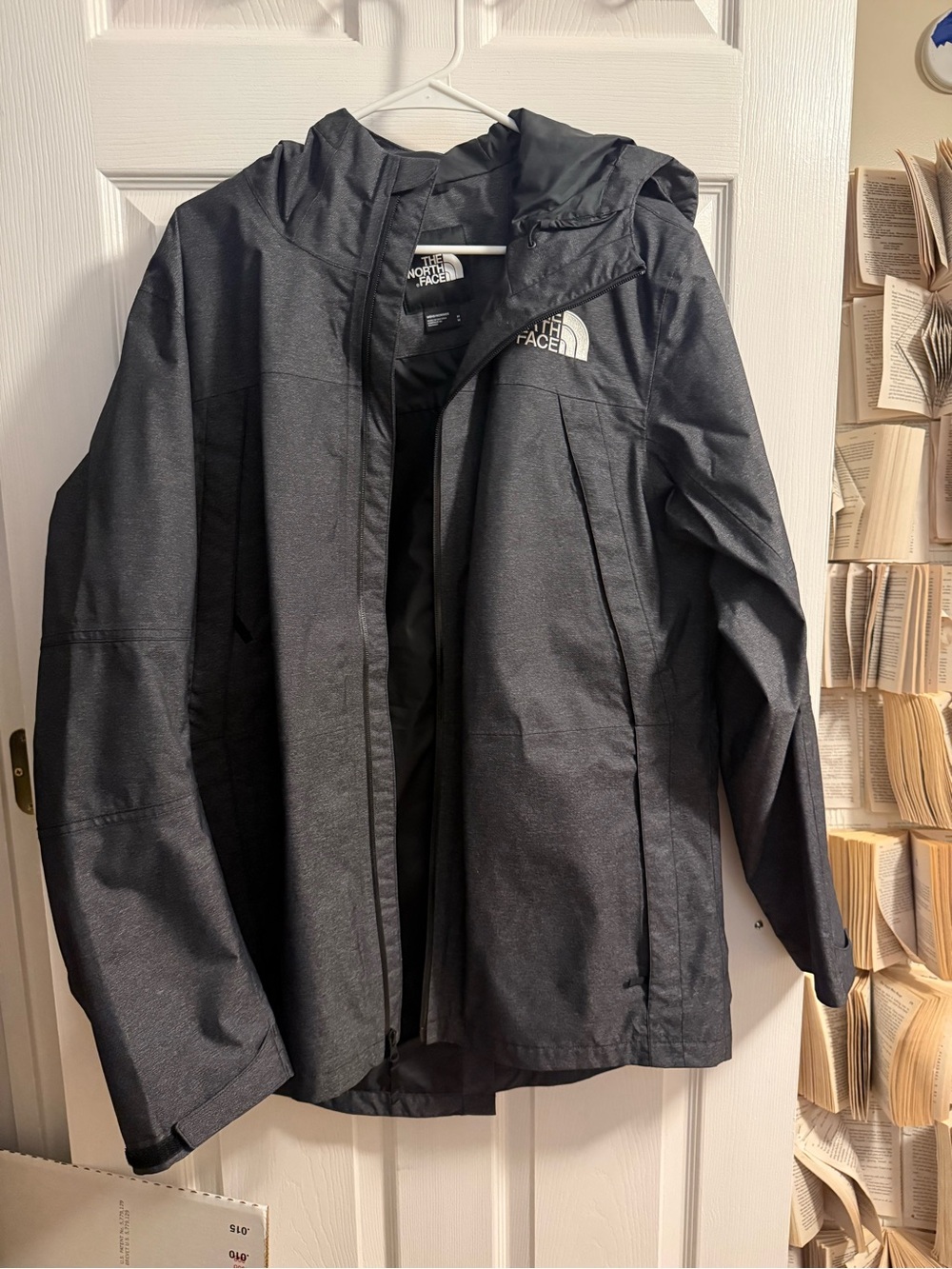 The North Face Men's Black Raincoat Waterproof Hooded Jacket